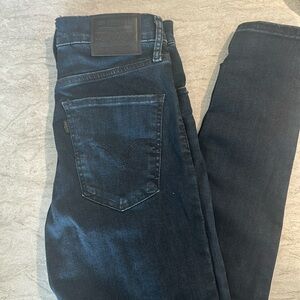 Levi’s mile high super skinny
